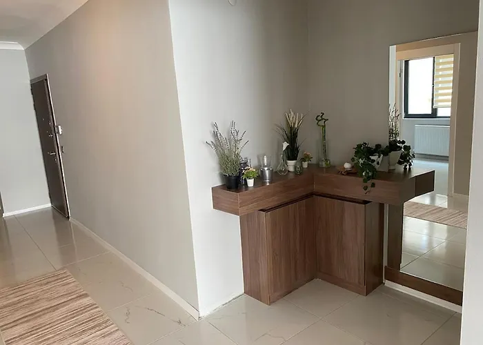 Апартаменты 1004 Close To Peaceful And Spacious Consulates