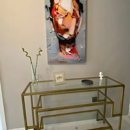 Apartman 1004 Close To Peaceful And Spacious Consulates *